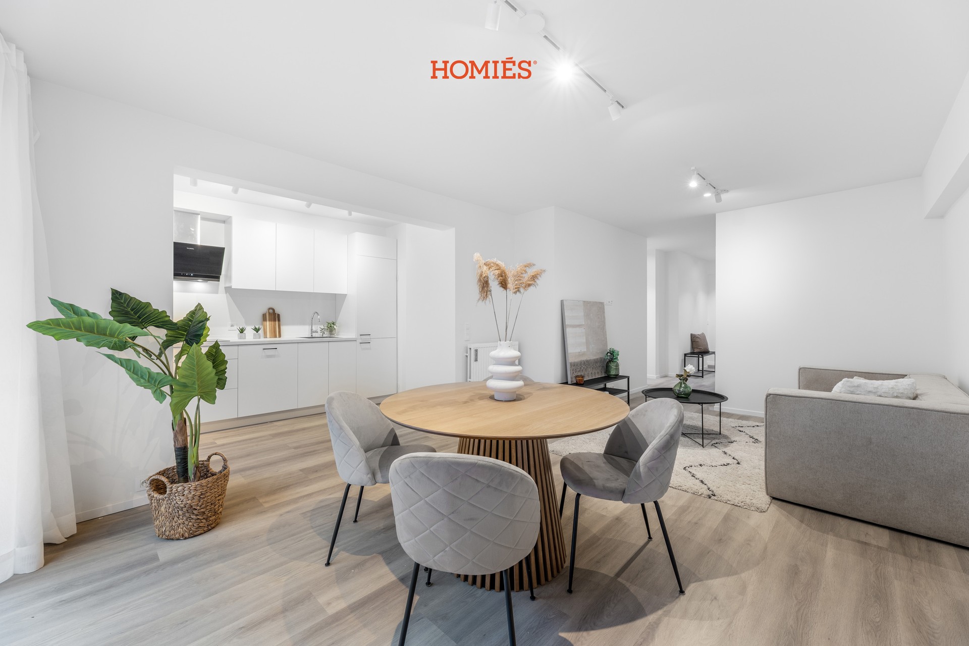 Volledig gerenoveerd 1-slpk app met twee terassen